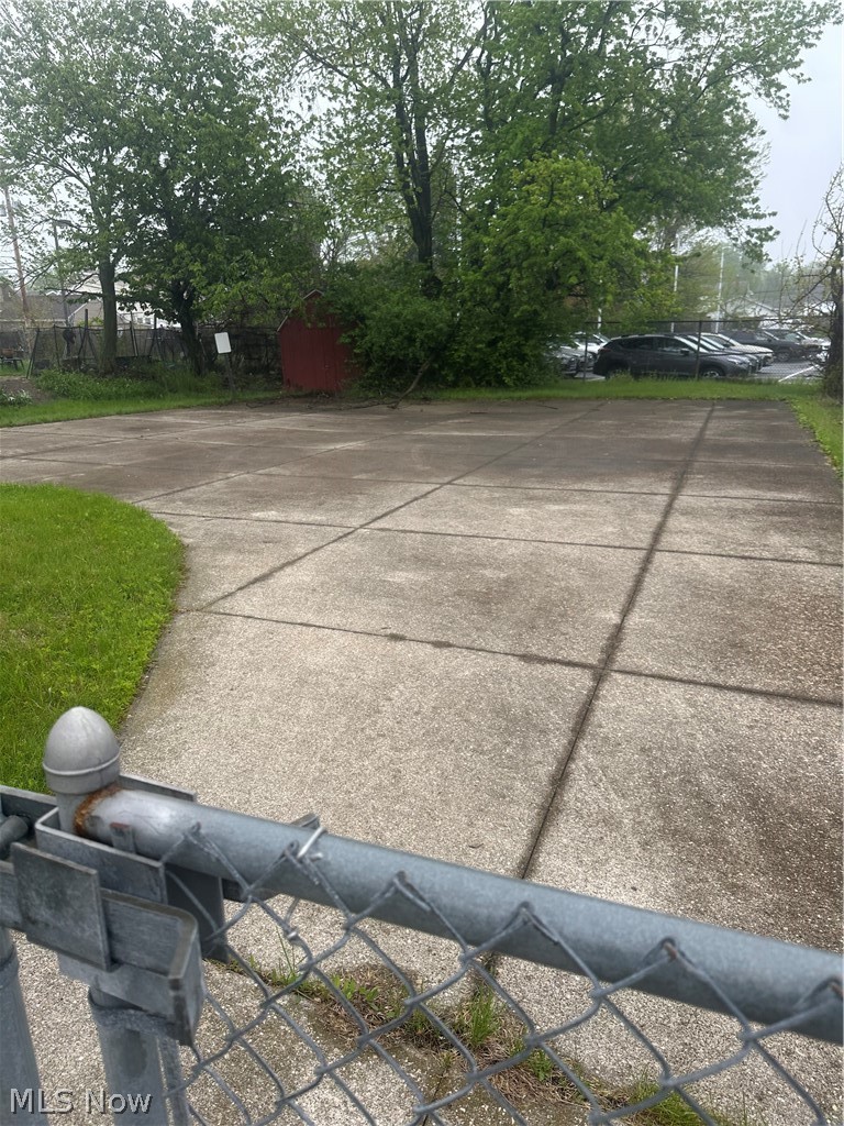 28864 Euclid Avenue Property Photo 3