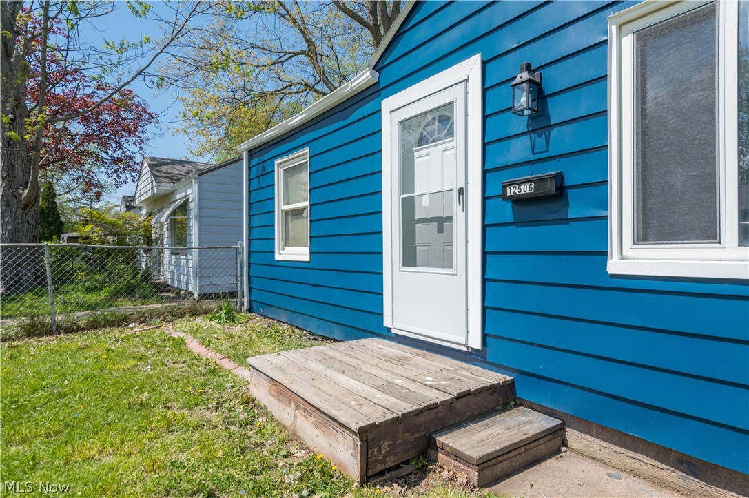 12506 Matherson Avenue Property Photo 4