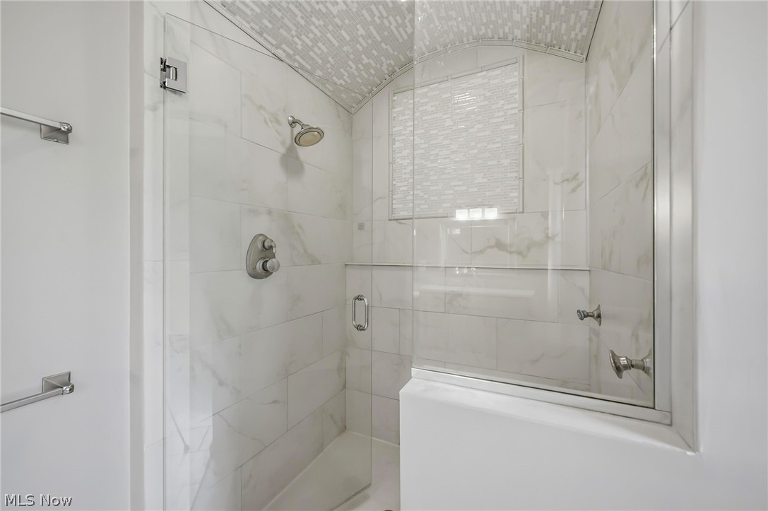1803 Whisper Bluff Trail Property Photo 35