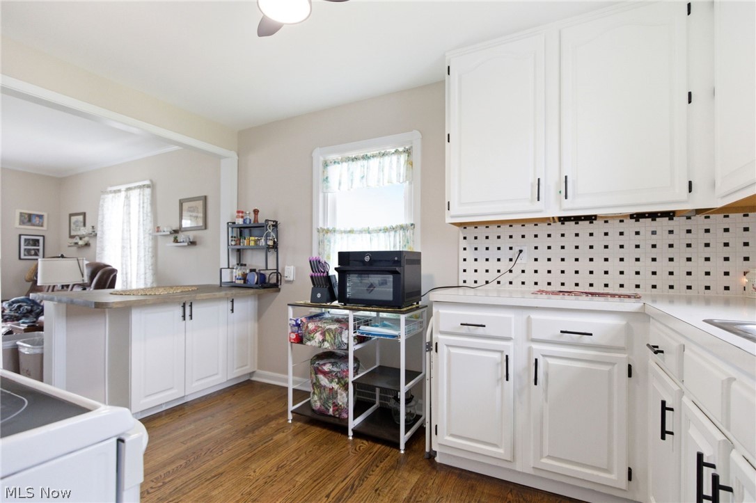 419 E 326th Street Property Photo 12