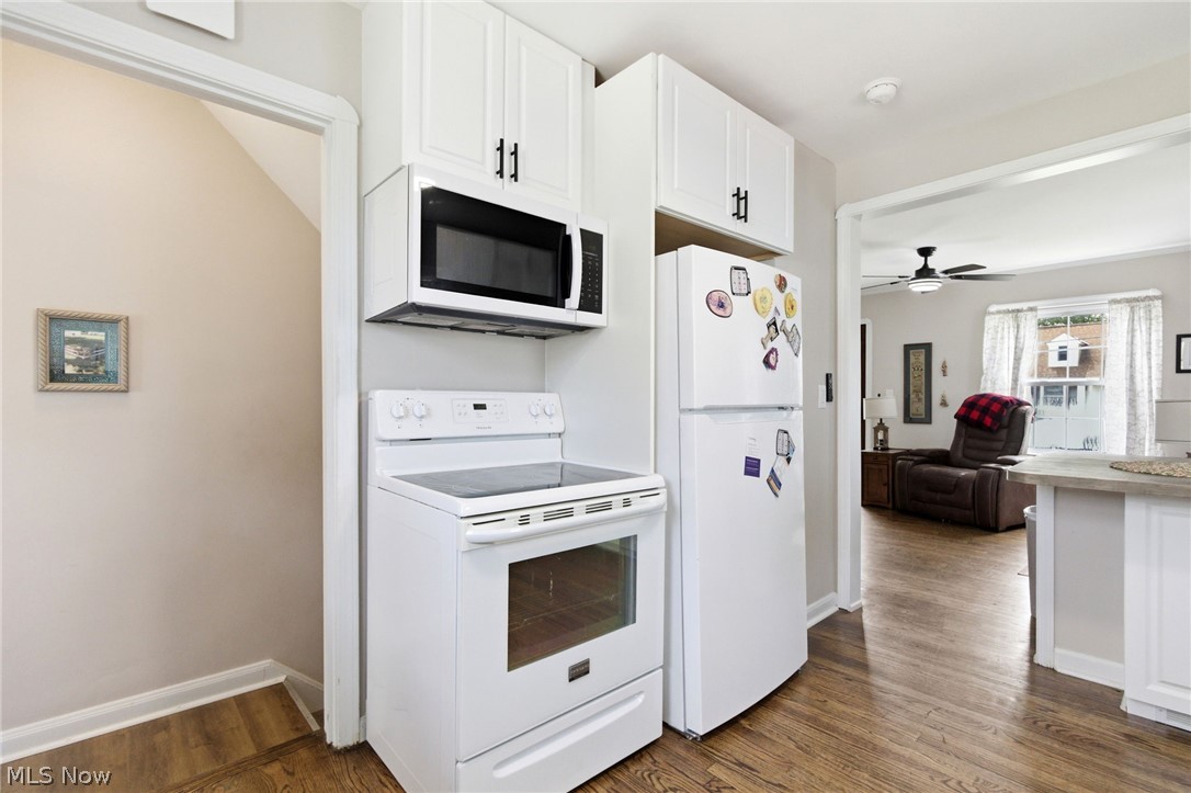 419 E 326th Street Property Photo 13