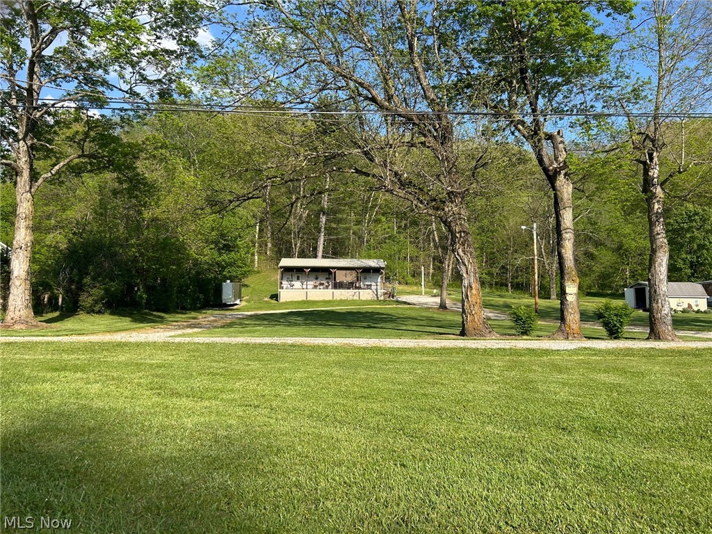 38478 Red Road Property Photo 2