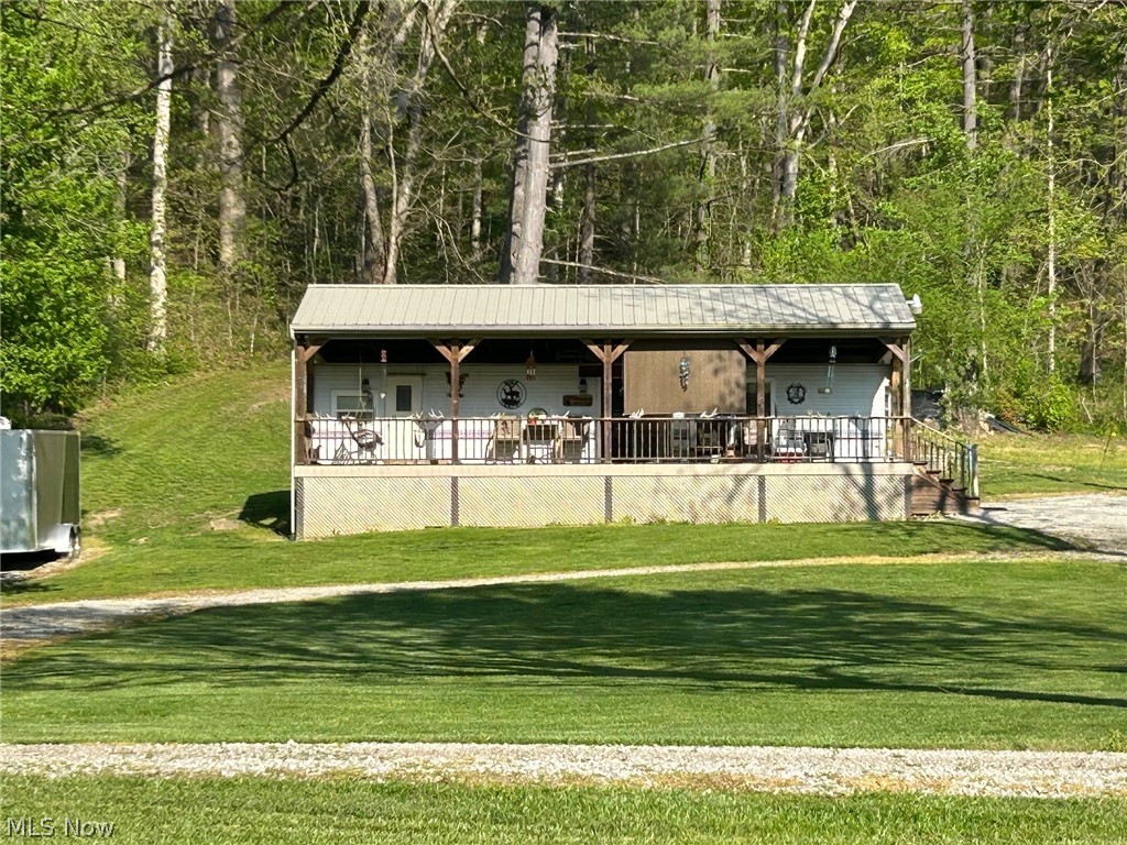 38478 Red Road Property Photo 4