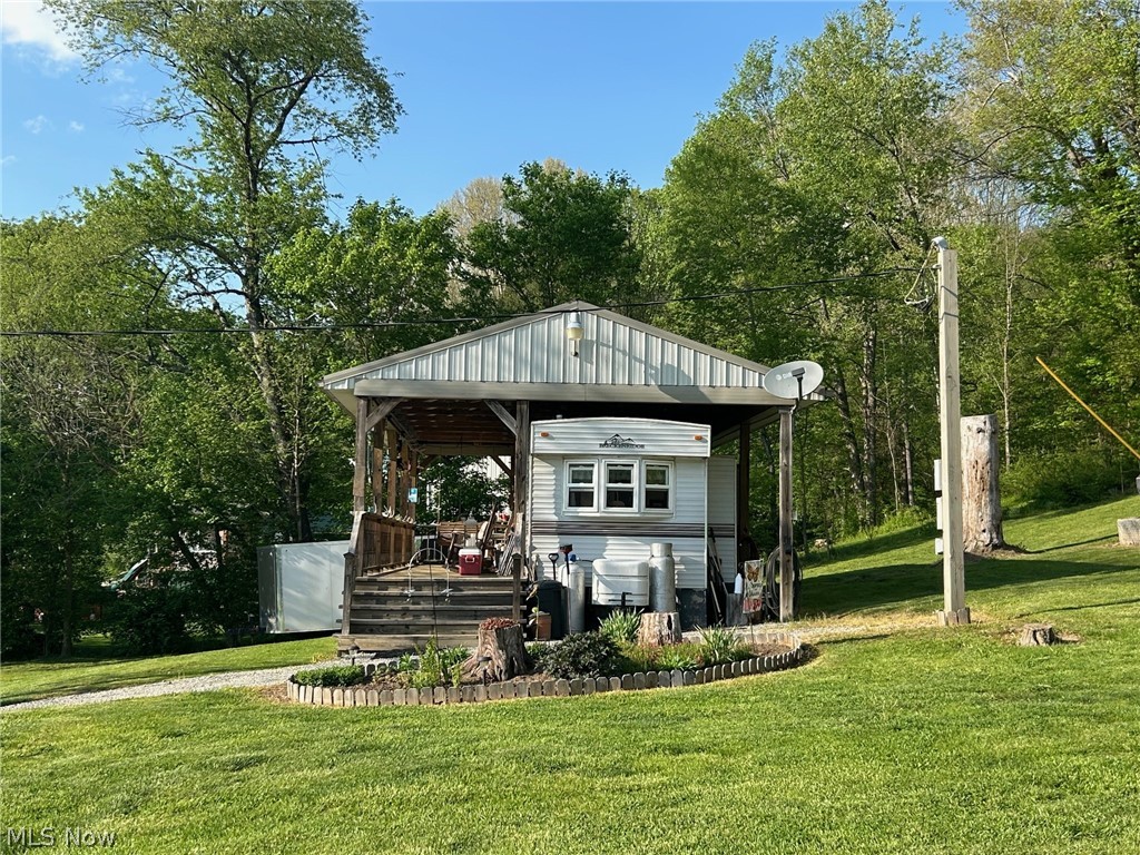 38478 Red Road Property Photo 8