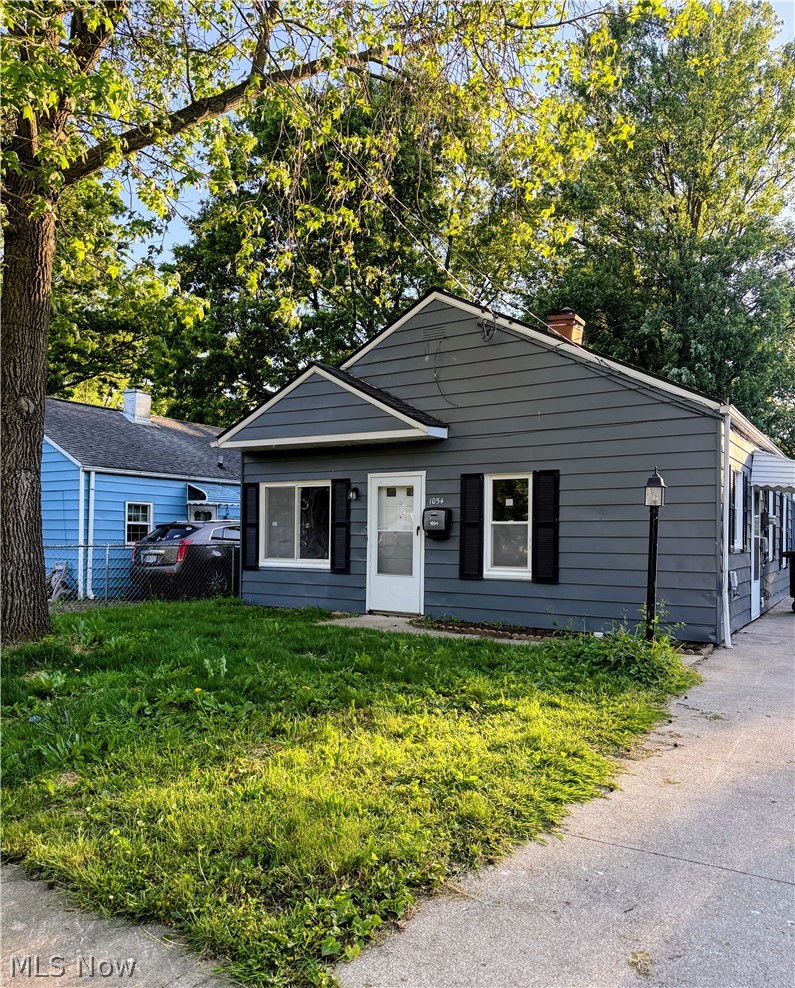 1054 Merton Avenue Property Photo 2