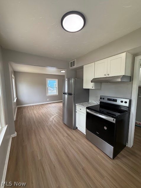 1054 Merton Avenue Property Photo 7