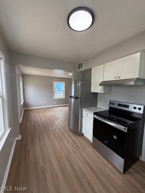 1054 Merton Avenue Property Photo 8