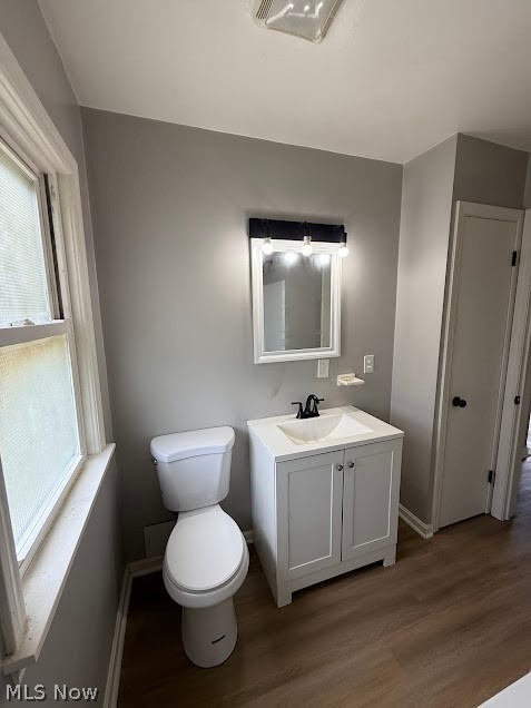 1054 Merton Avenue Property Photo 13