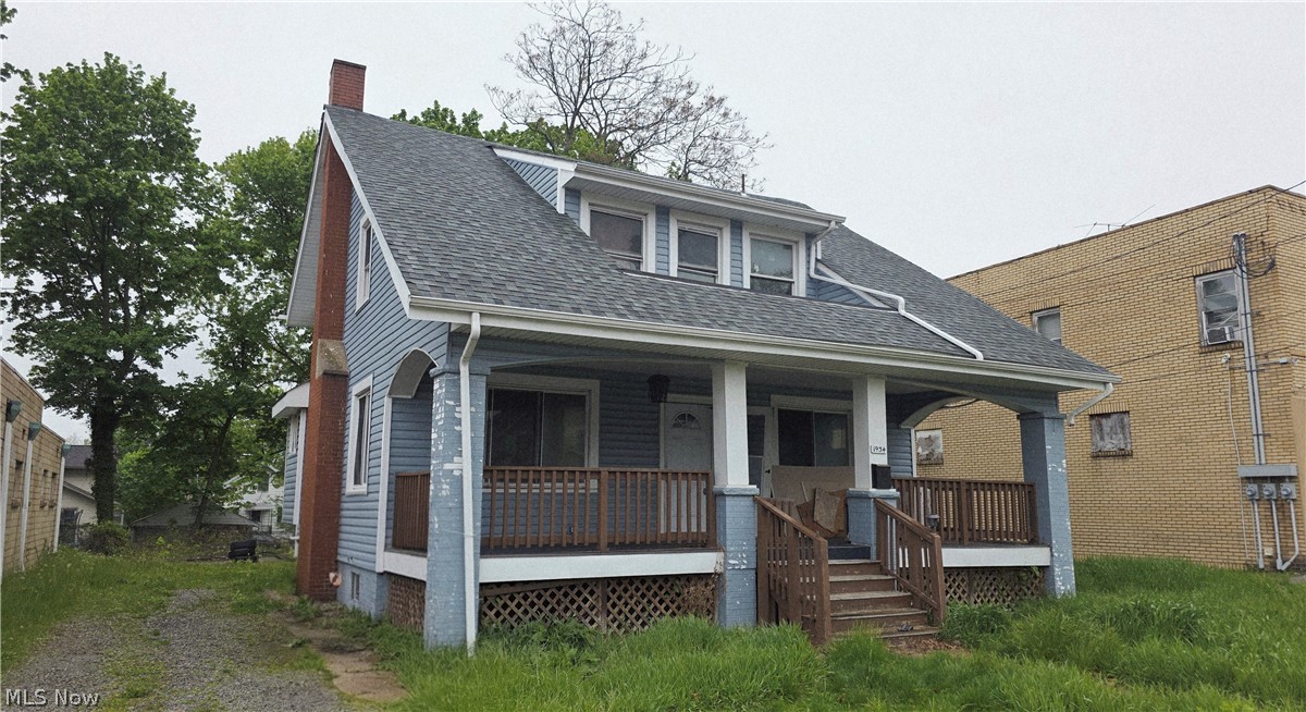 1934 E Midlothian Boulevard Property Photo 2