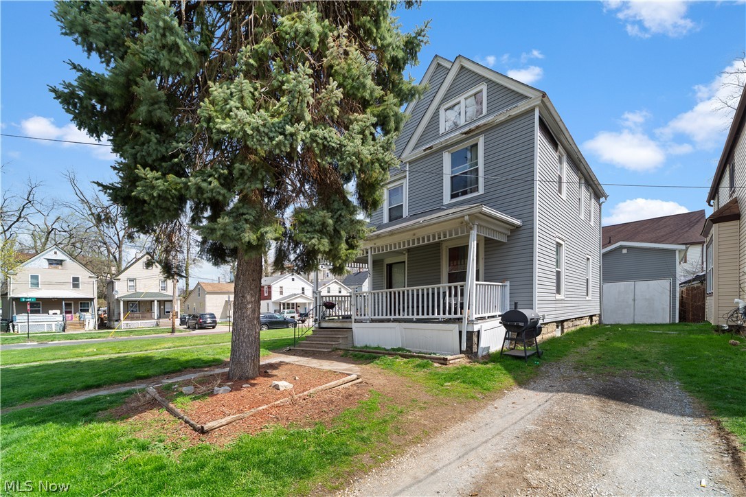102 Water Street Property Photo 3