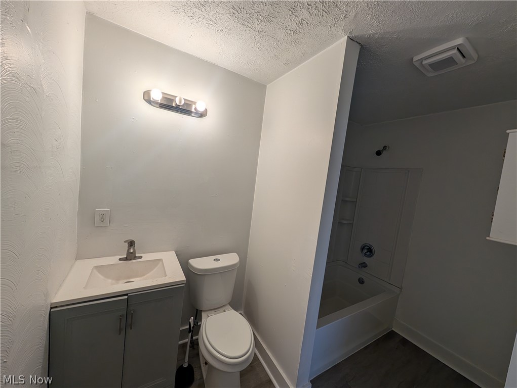 1339 Washington Avenue Property Photo 5