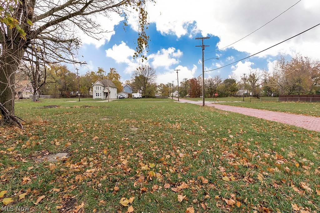 936 E 141st Street Property Photo 1