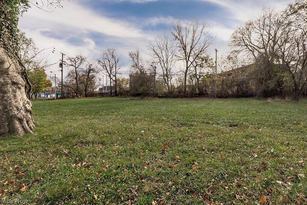 13614 Glenside Road Property Photo 3