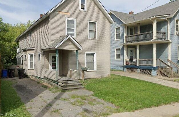 3858 E 72nd Street Property Photo 1