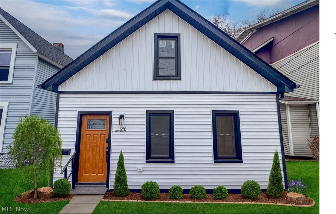 2276 W 41st Street