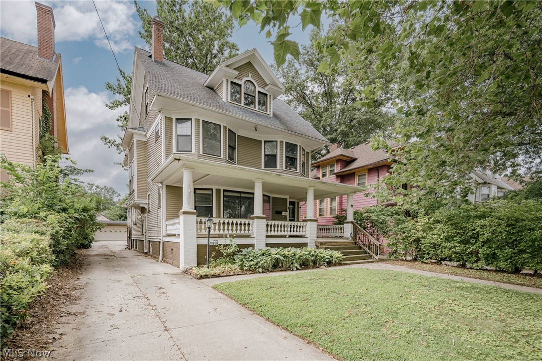 10906 Ashbury Avenue Property Photo 1
