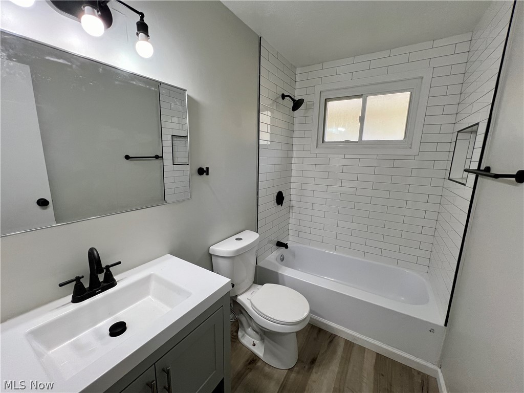 14417 Maple Avenue Property Photo 11