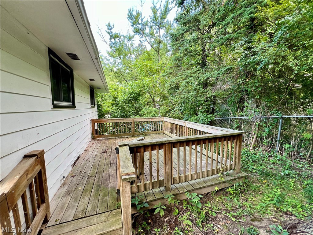 14417 Maple Avenue Property Photo 23