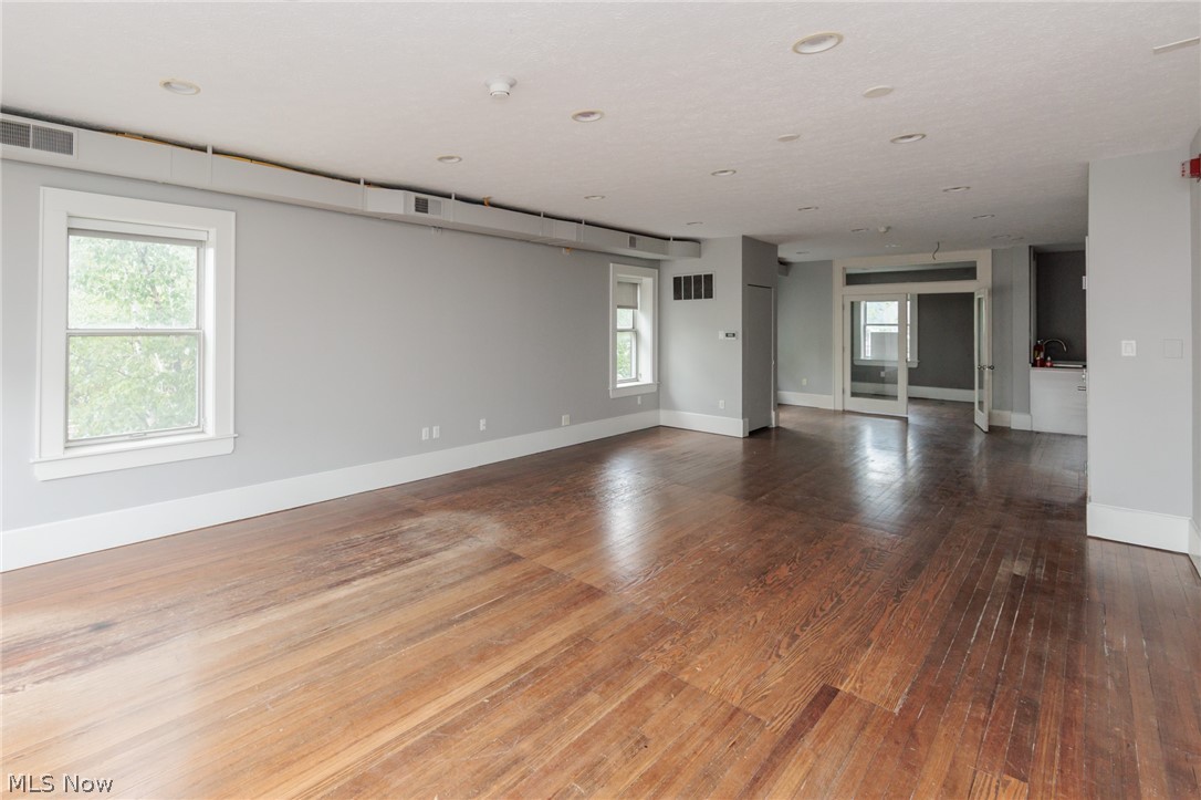 380 S Main Street A Property Photo 15