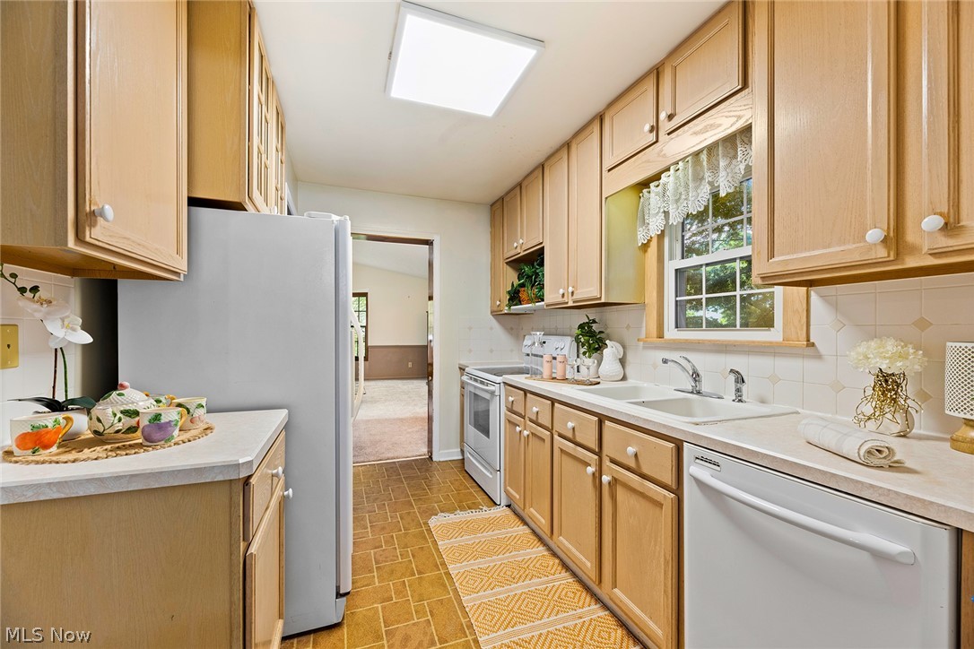 2603 Graham Avenue Property Photo 9