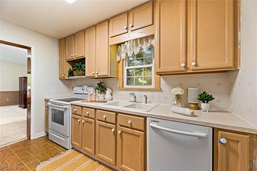 2603 Graham Avenue Property Photo 10