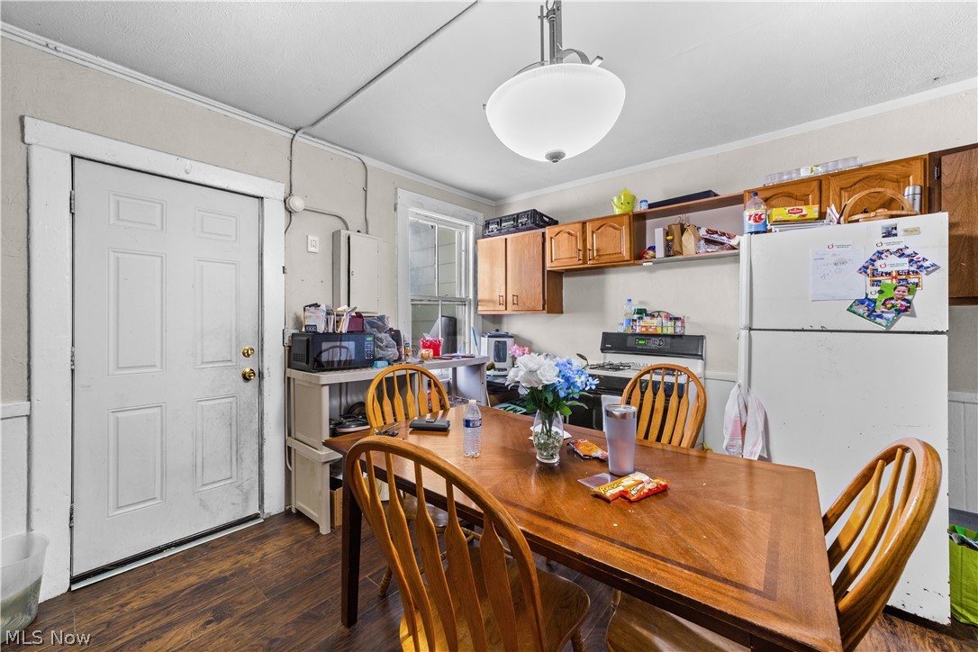 448 Delaware Avenue Property Photo 3