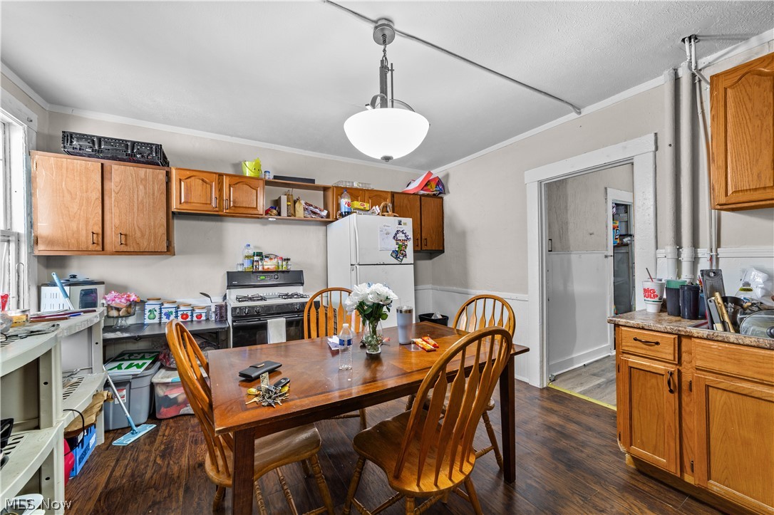 448 Delaware Avenue Property Photo 17