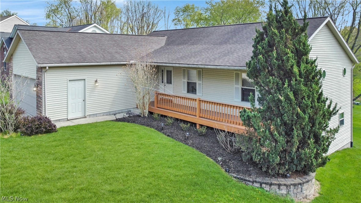 151 Heatherwood Drive Property Photo 3