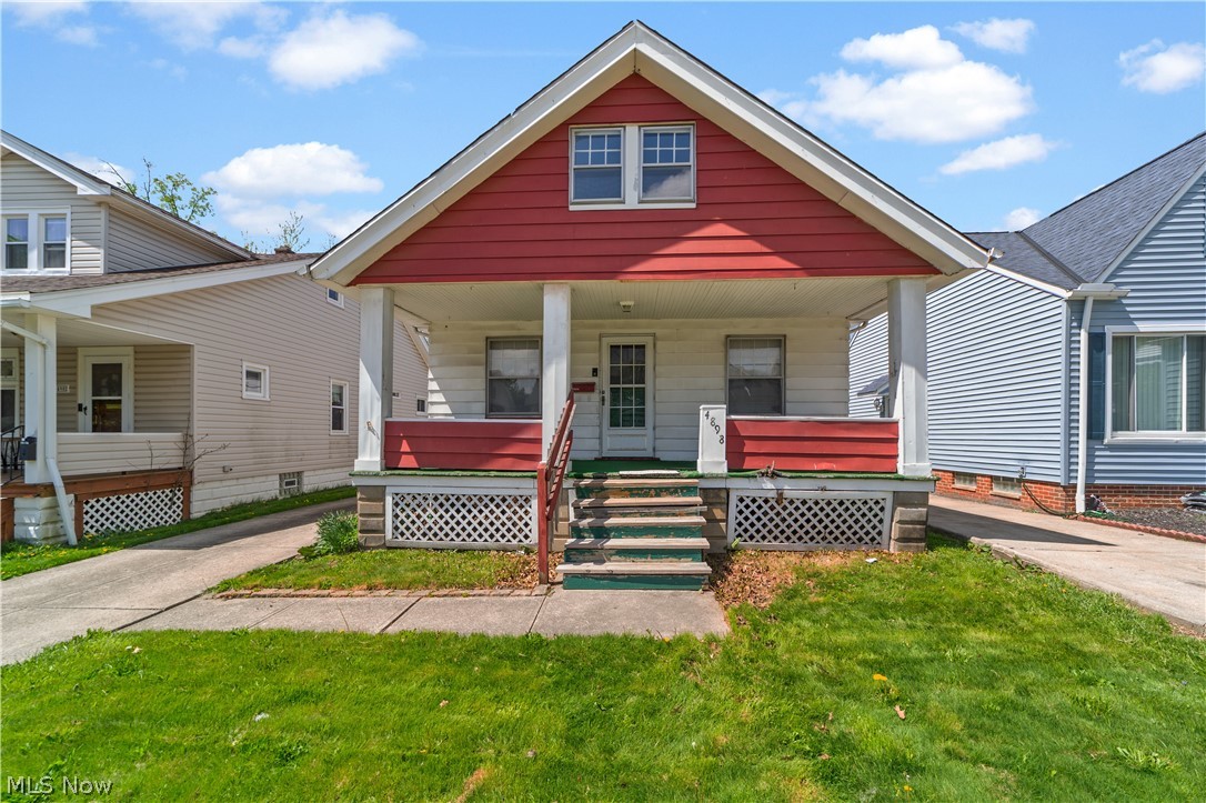 4898 E 95th Street