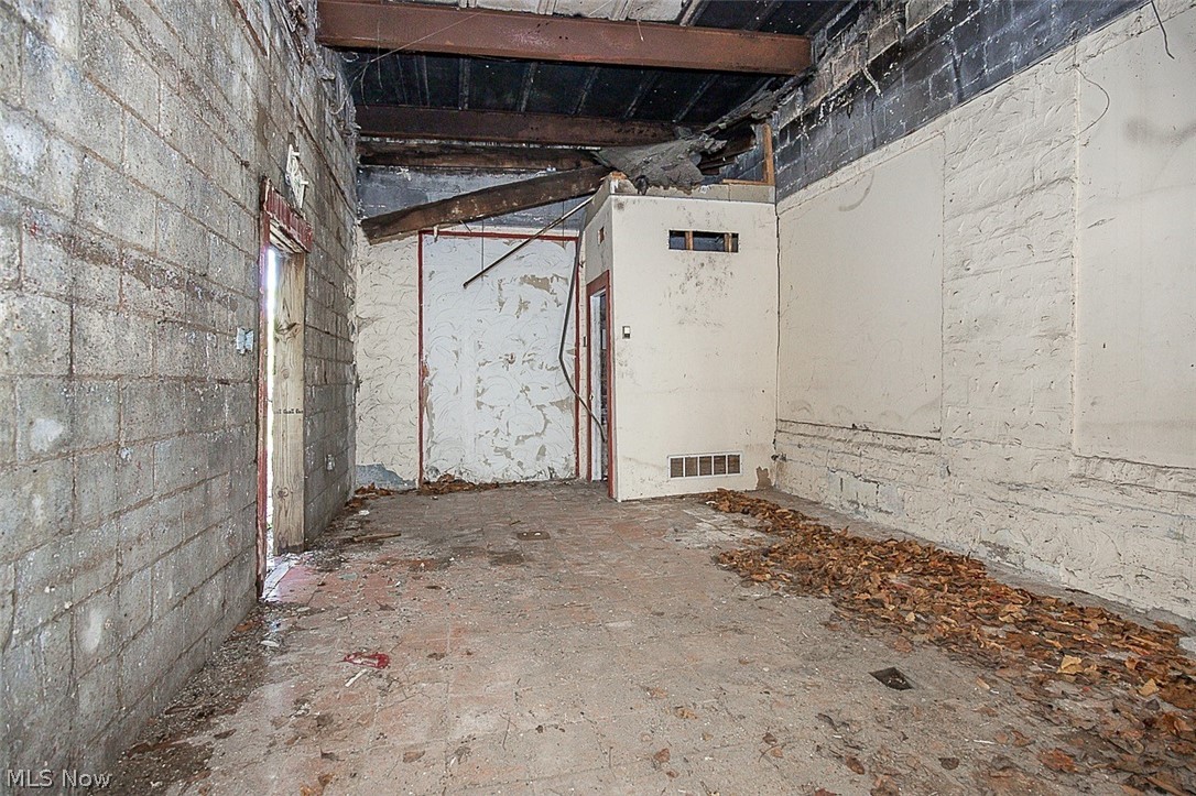 1054 E 71st Street Property Photo 12