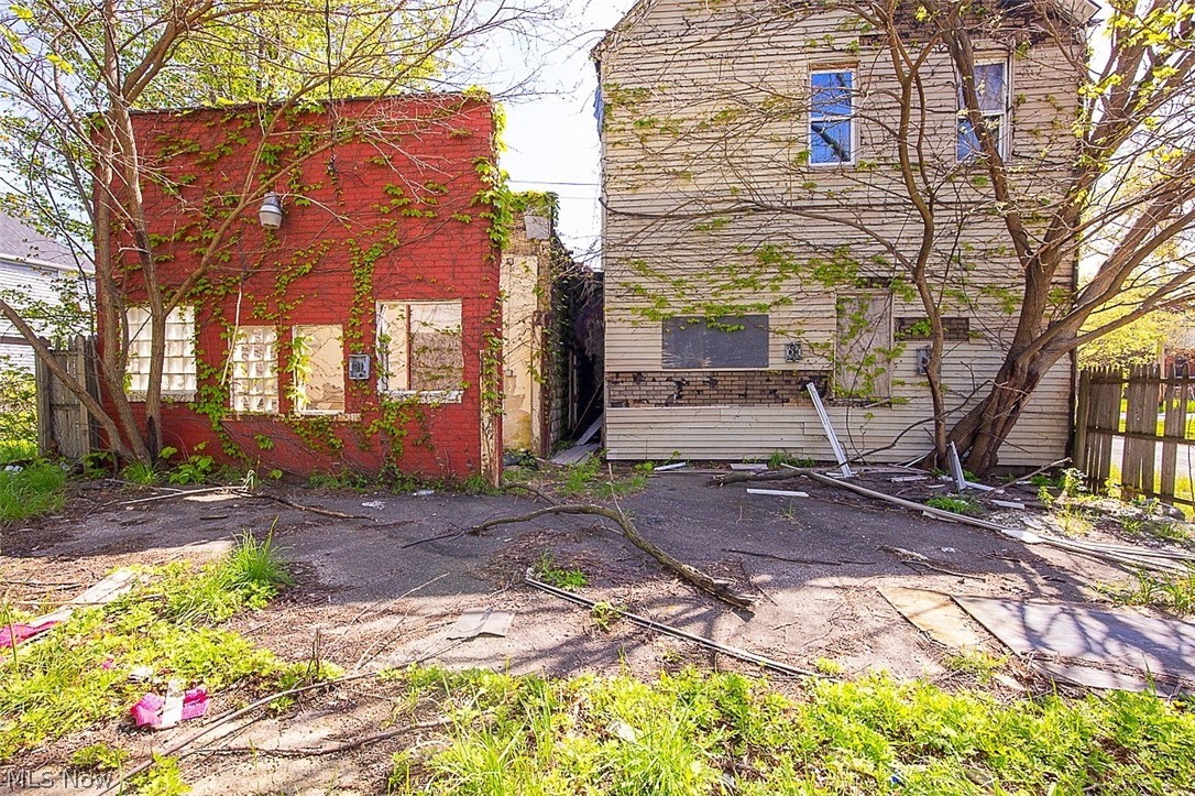 1054 E 71st Street Property Photo 14