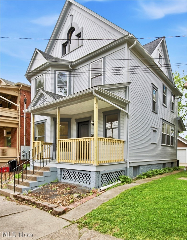 213 E Montgomery Street Property Photo 1