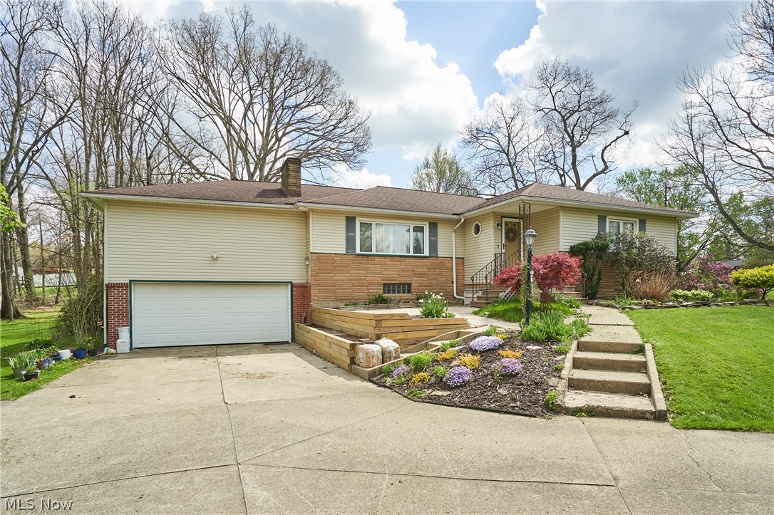 1103 Owsley Road Property Photo 2