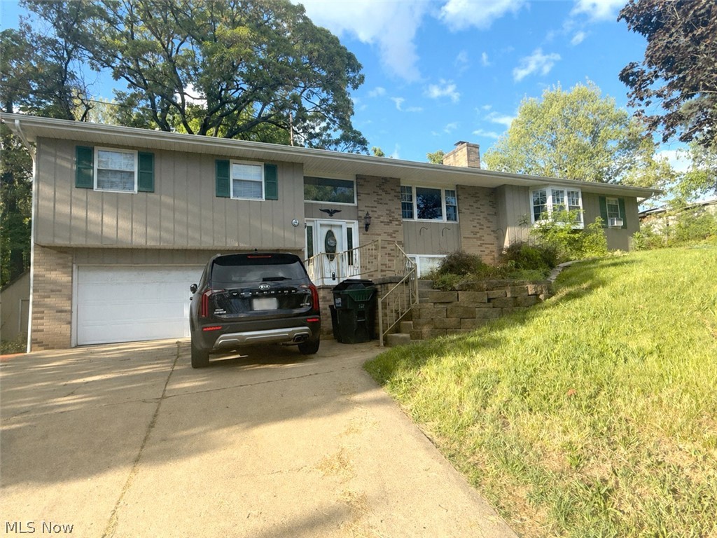 83 Watson Lane Property Photo 1