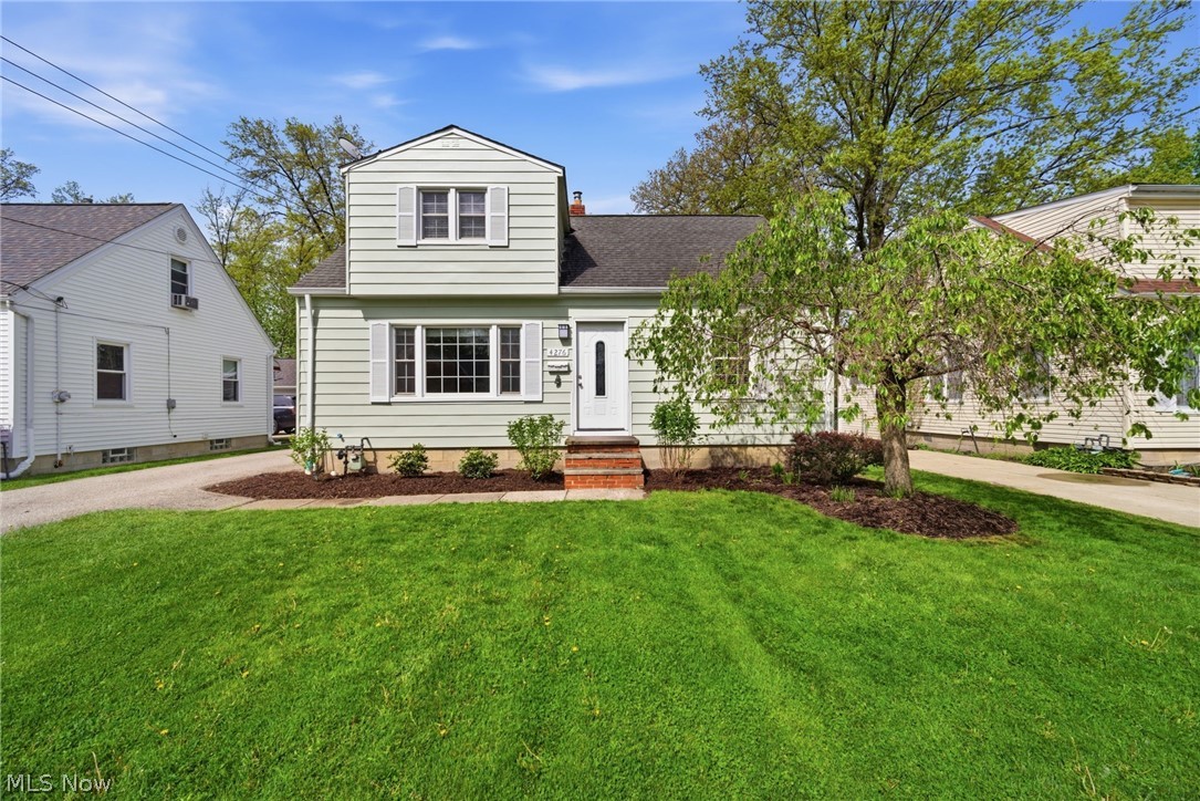 4276 Grove Avenue Property Photo 1