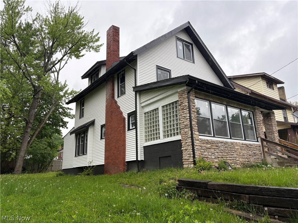 112 Burton Avenue Property Photo 1