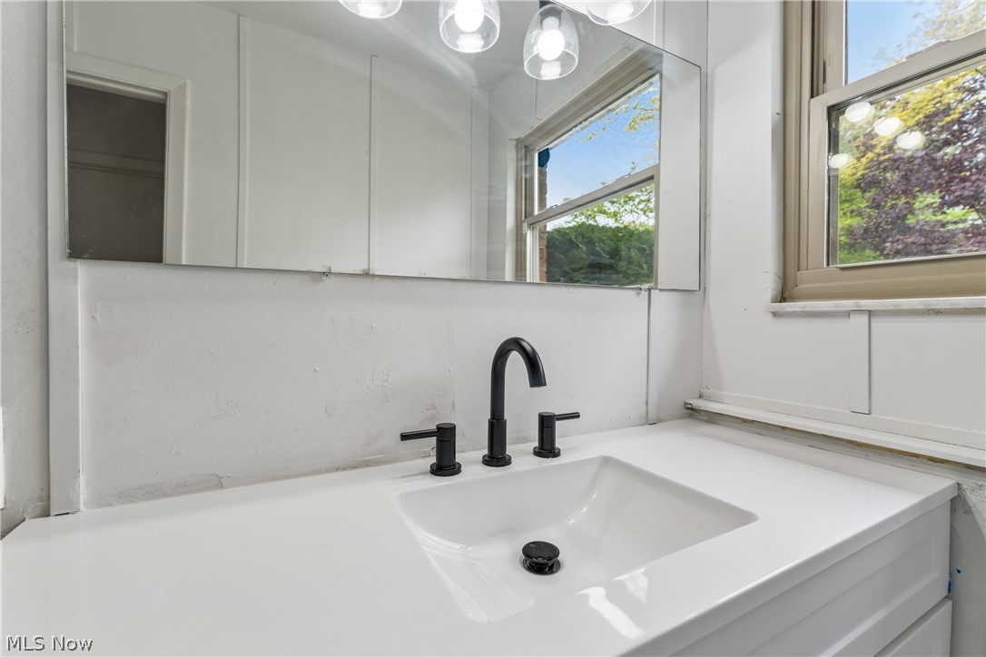 102 California Avenue Property Photo 11