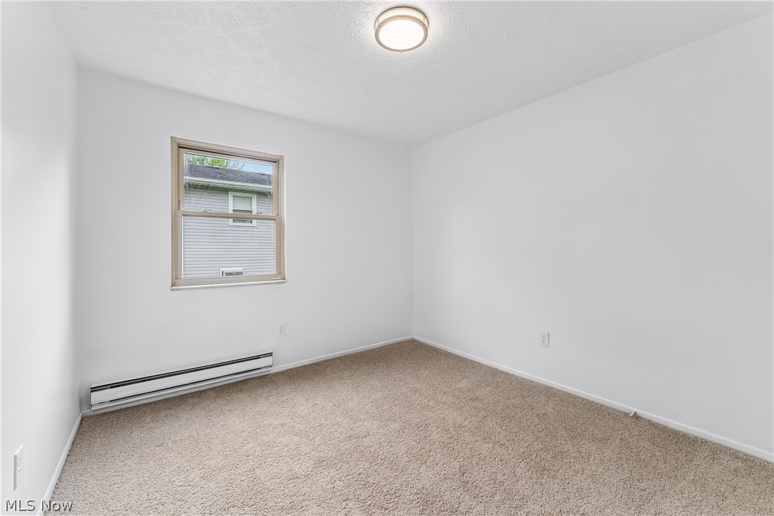 102 California Avenue Property Photo 20