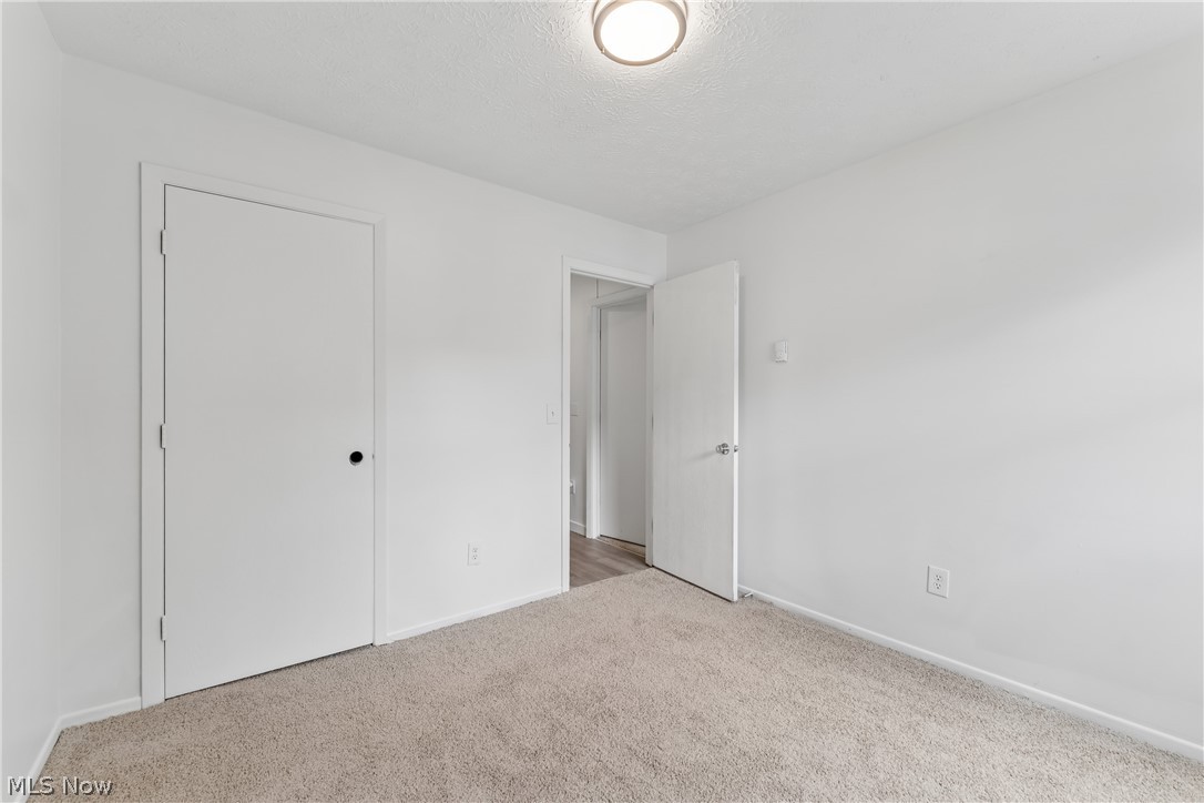102 California Avenue Property Photo 22
