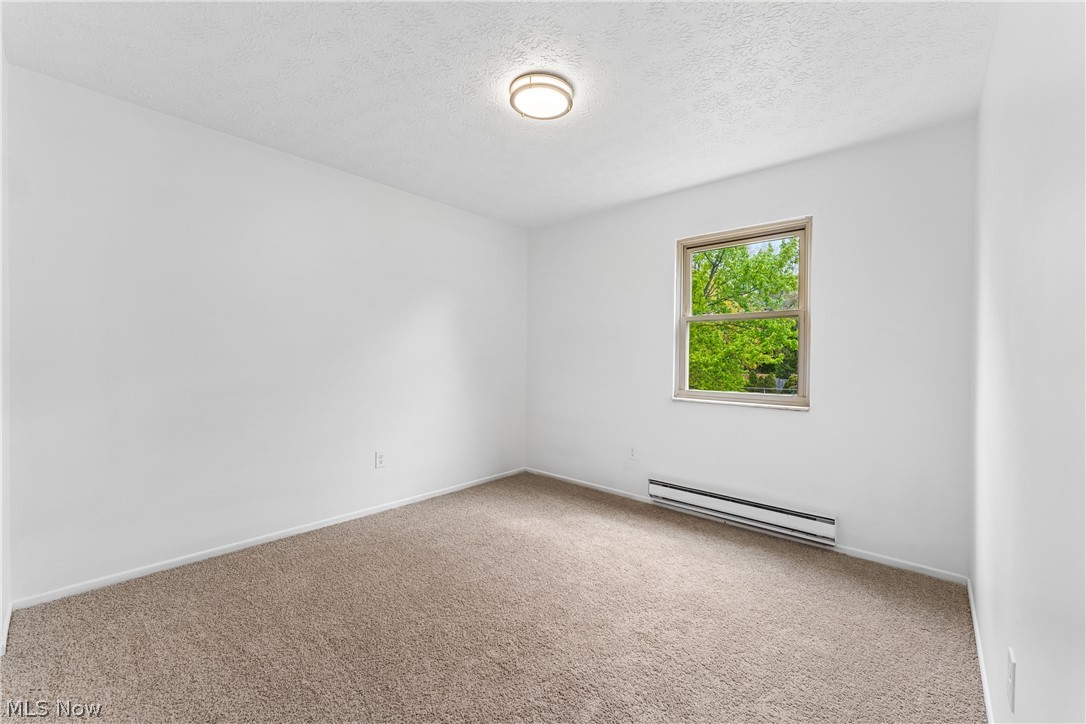 102 California Avenue Property Photo 23