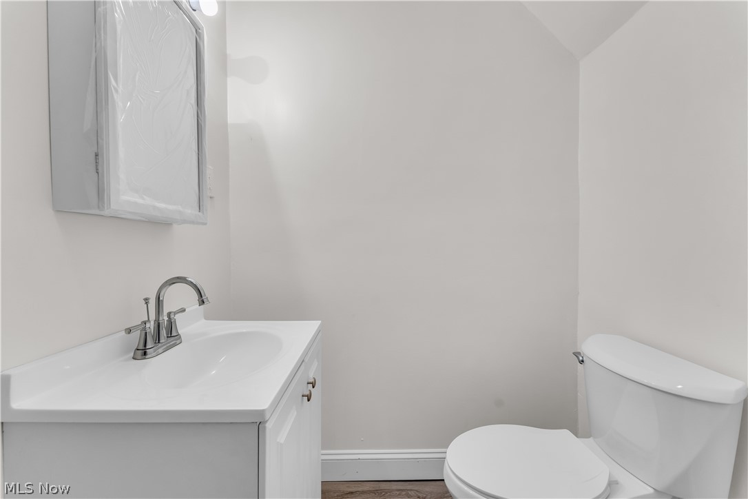 2344 E 86th Street Property Photo 34