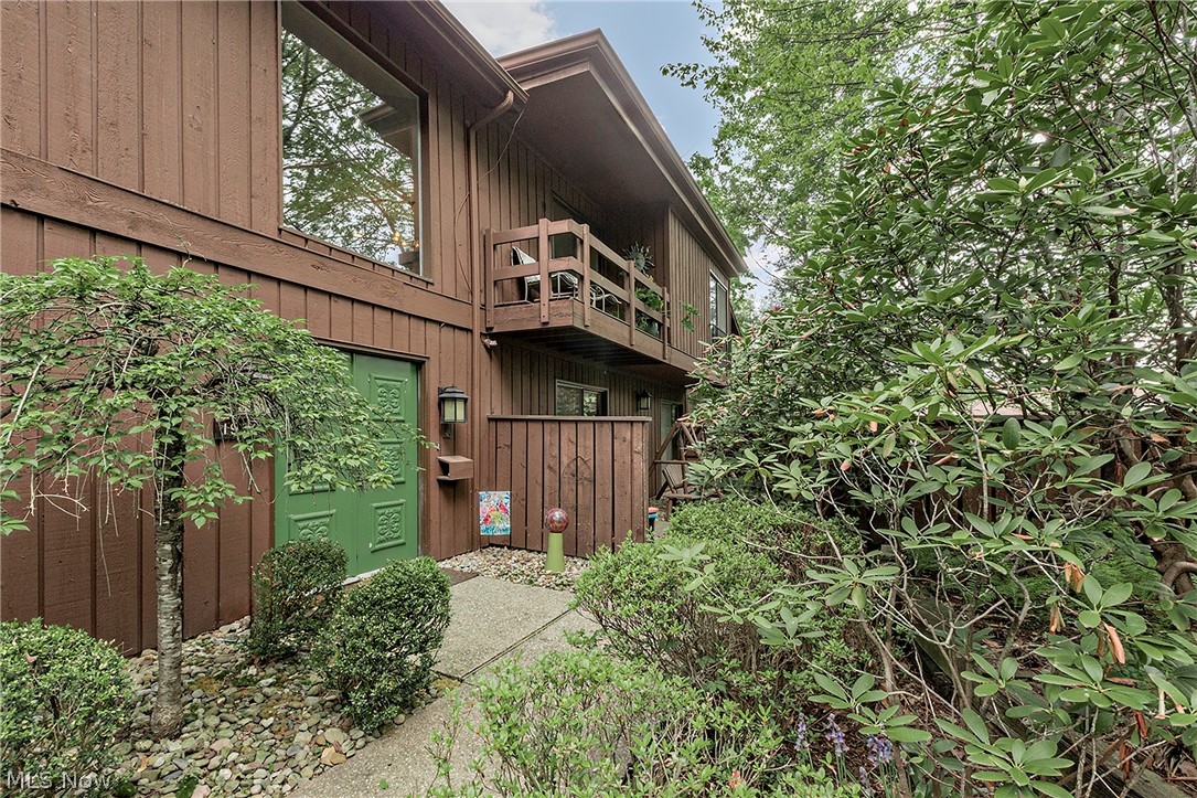 1936 Hemlock Drive Property Photo 1