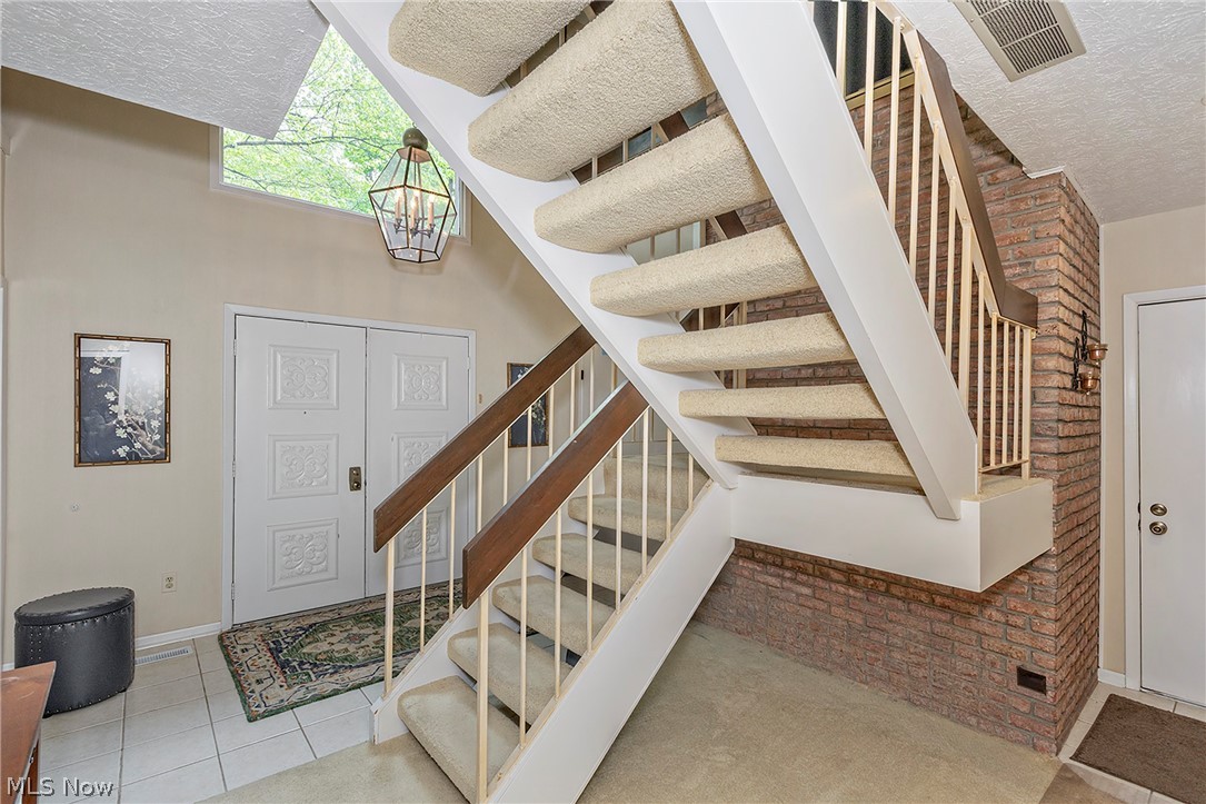 1936 Hemlock Drive Property Photo 11