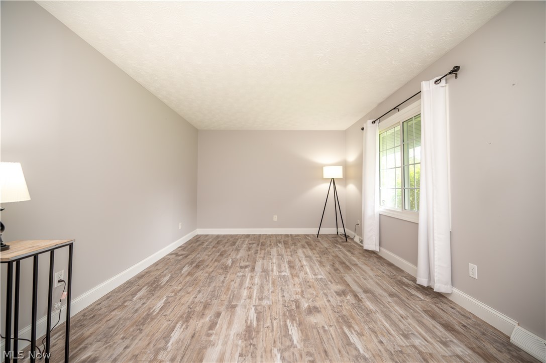 4829 New Road Property Photo 13