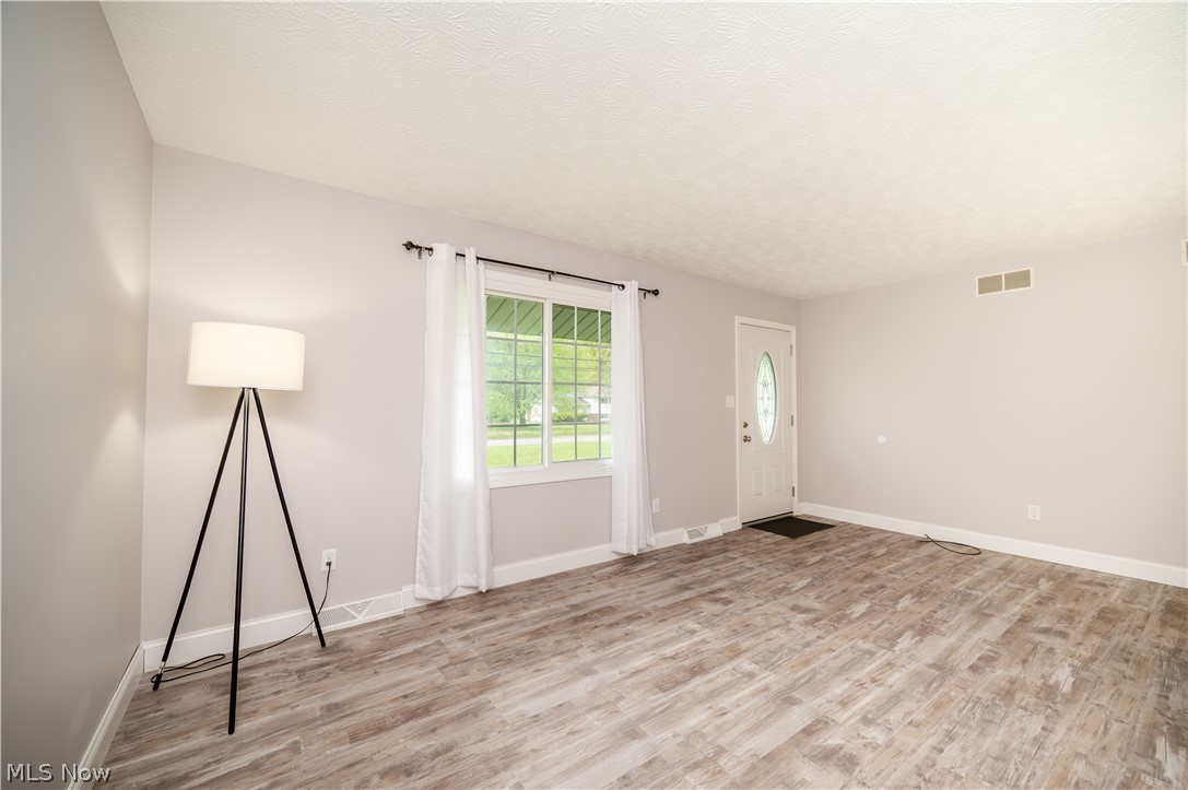 4829 New Road Property Photo 15