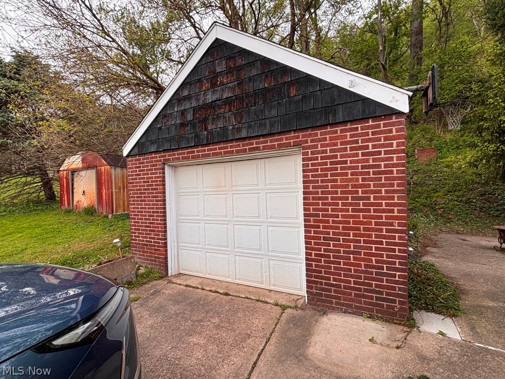 1006 Third Avenue Property Photo 28
