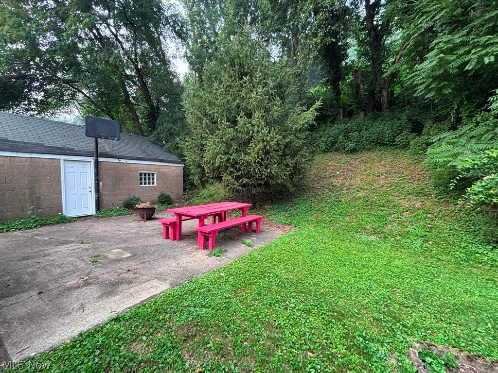 1006 Third Avenue Property Photo 33