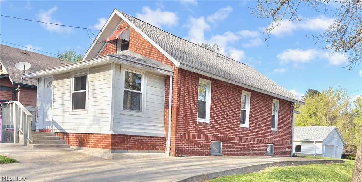 665 Gilbert Avenue Property Photo 1