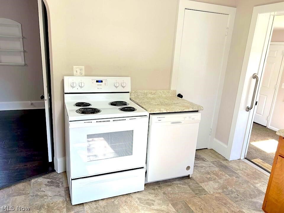 665 Gilbert Avenue Property Photo 11