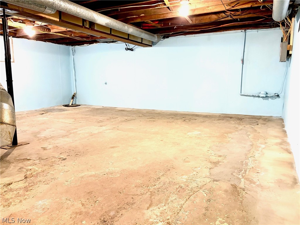 665 Gilbert Avenue Property Photo 21